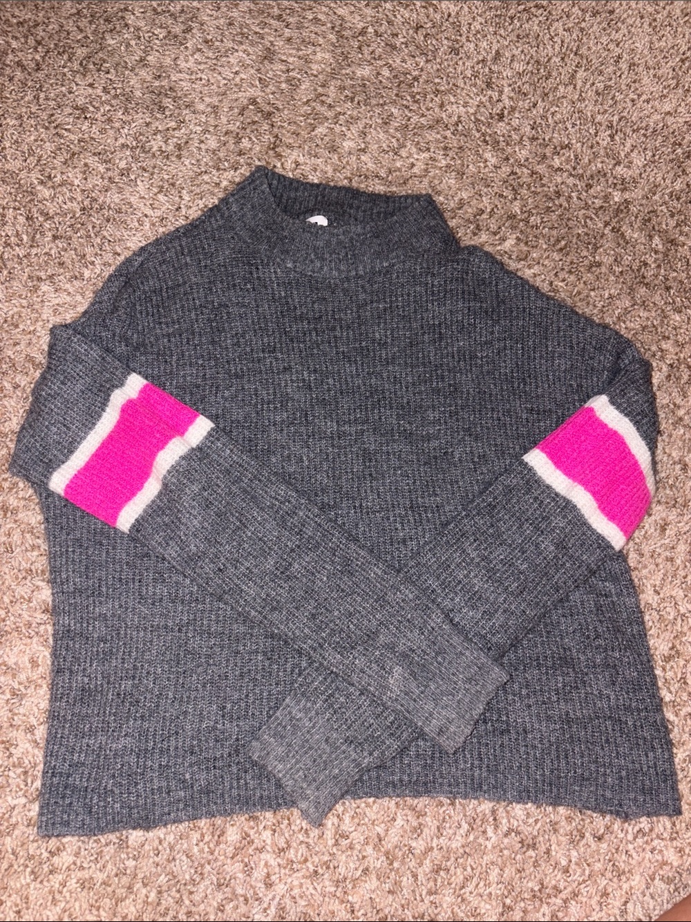 John + Jenn Gray Knit Turtleneck Sweater with Pink Sleeve Bands
